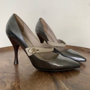 Marc Jacobs Silver Pumps